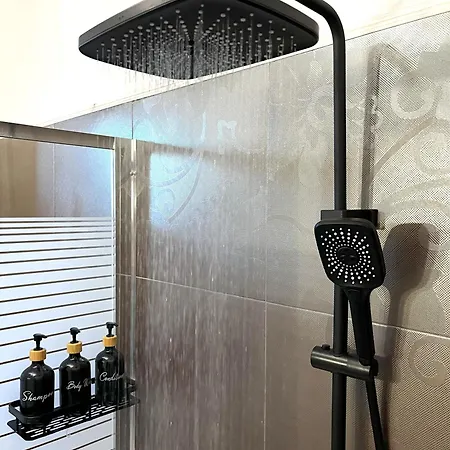 Infinity Horizon Syros