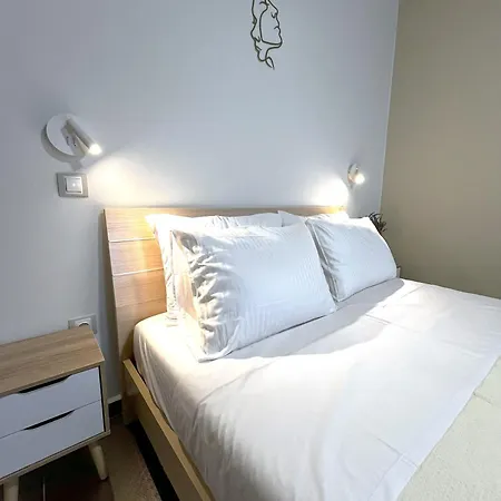 Infinity Horizon Syros